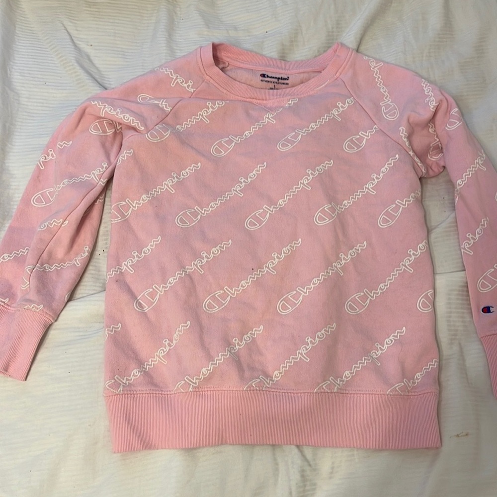 Size Youth Large. Gently worn. Tiny grey dot in center of shirt.